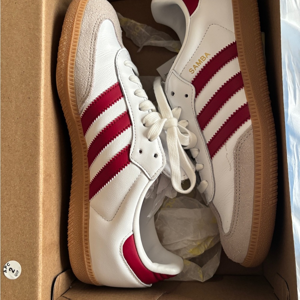 Adidas White and Red Sneakers Classic Style